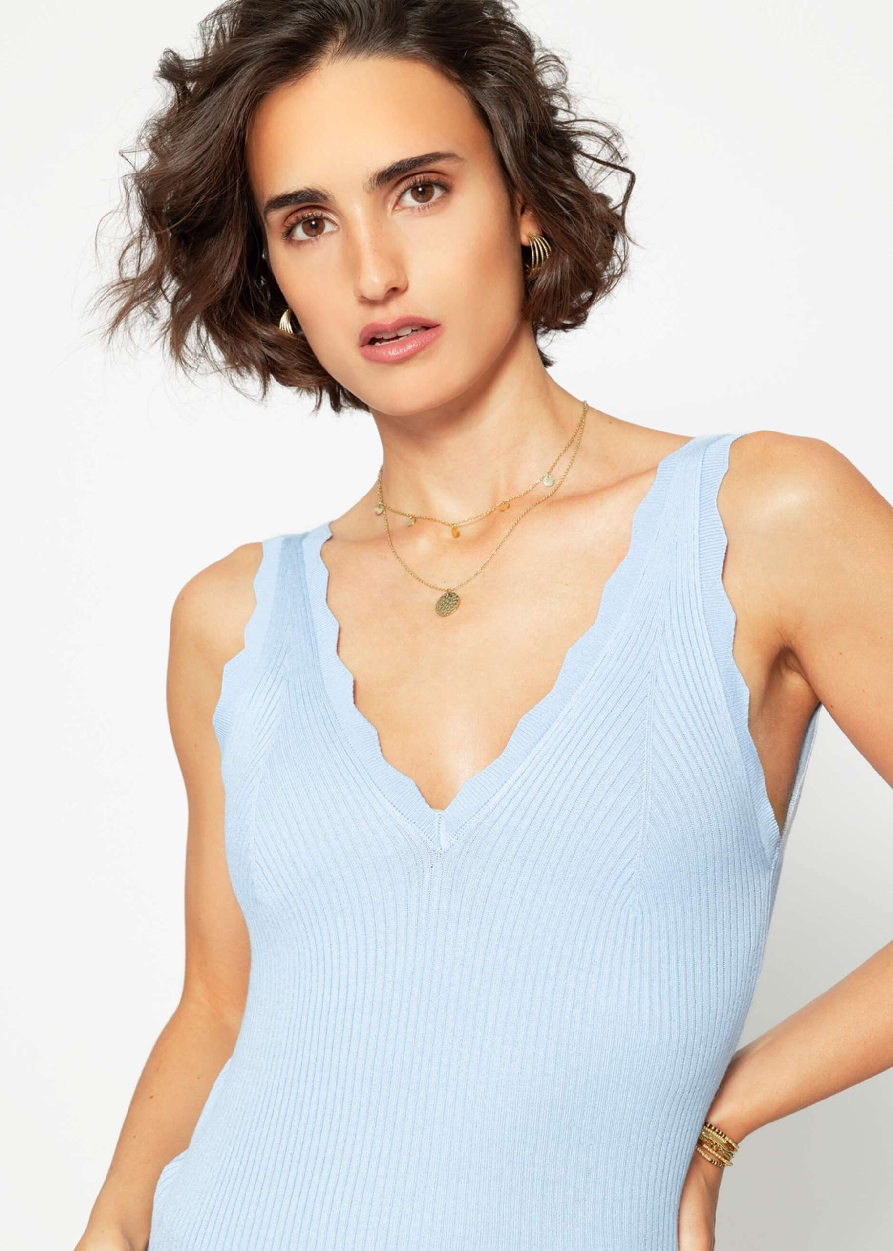 Knitted top with V-neck - light blue