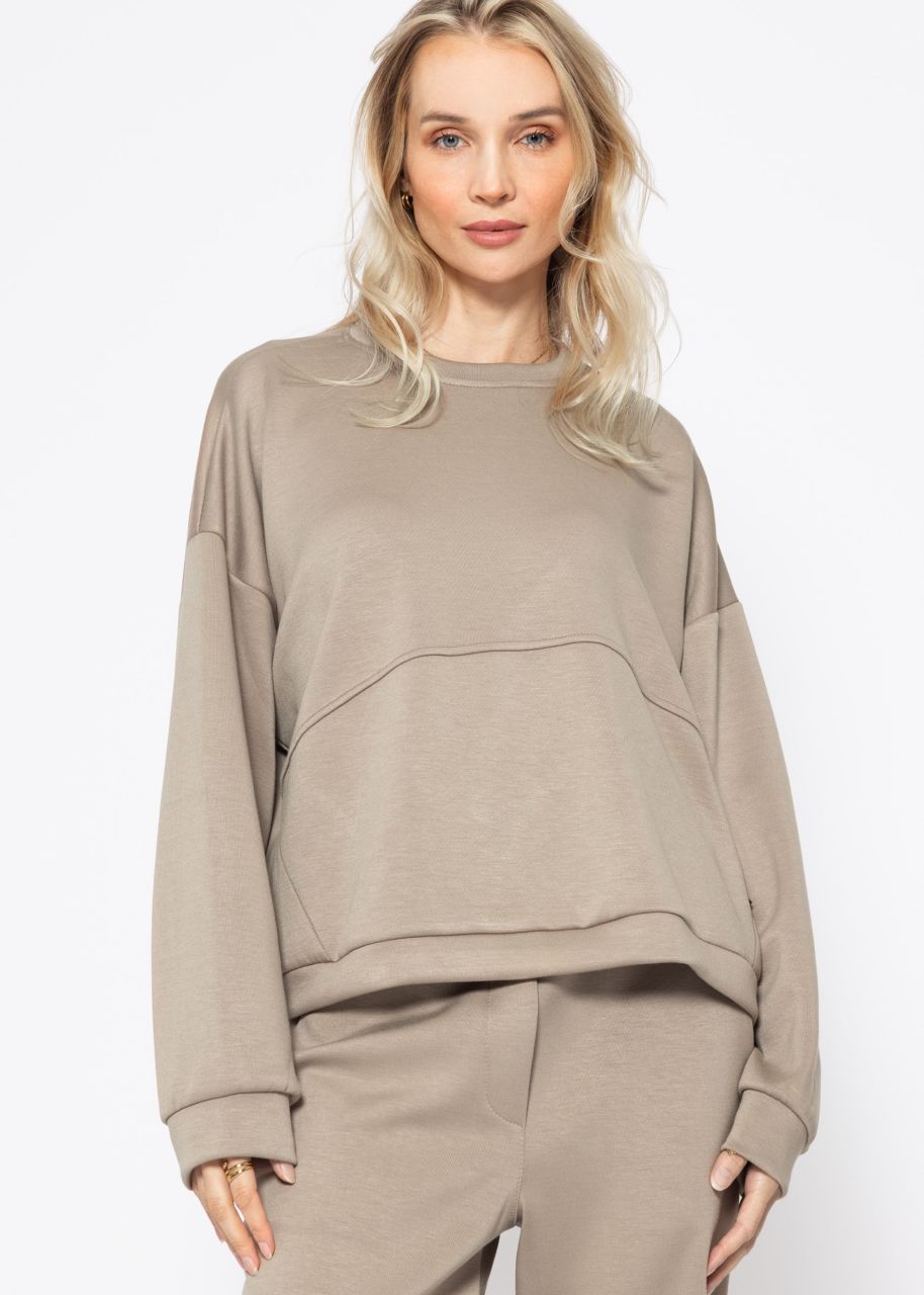 Soft sweatshirt with dividing seams - taupe