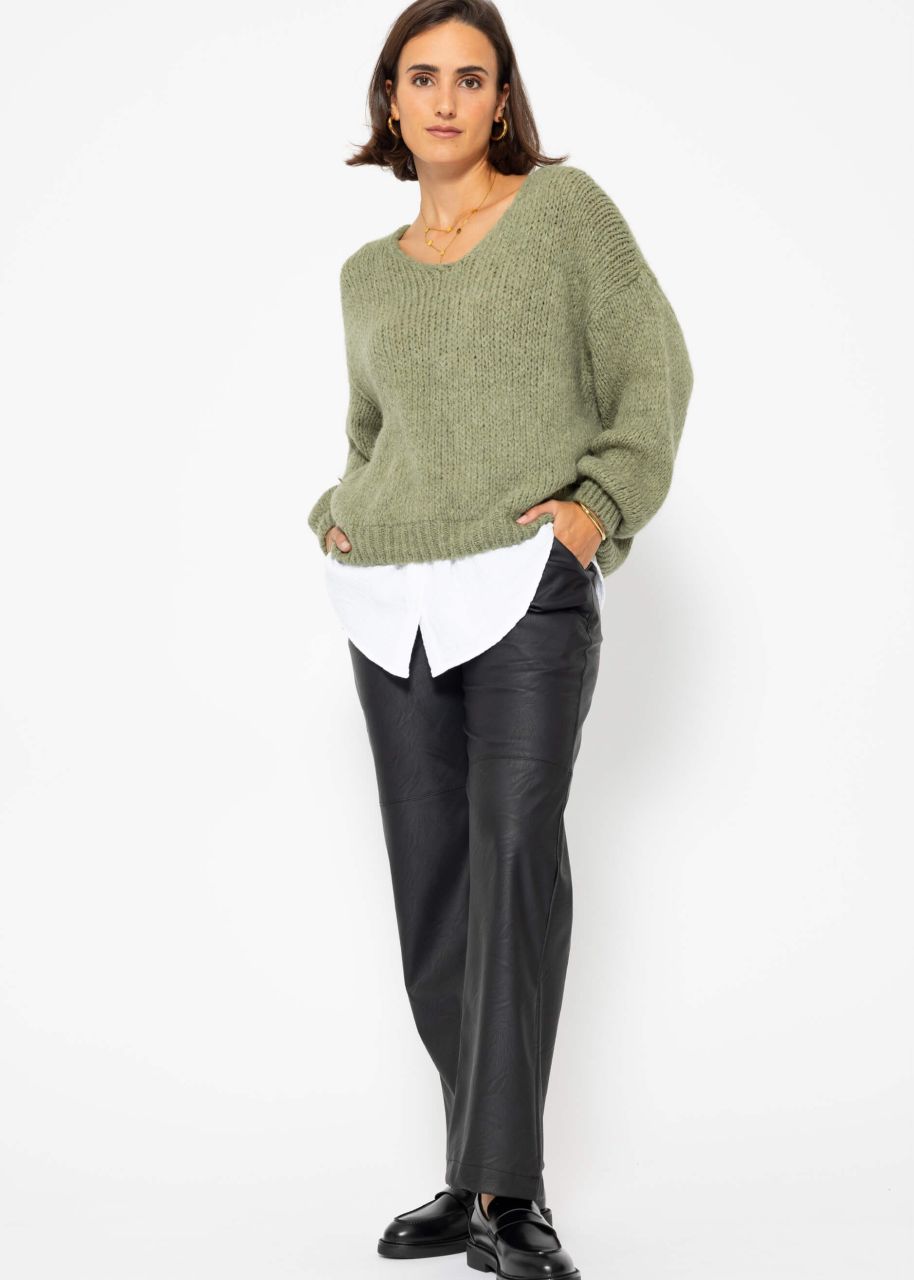 Oversized jumper with V-neck - khaki