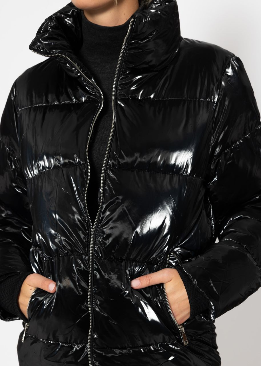 Puffer jacket with stand-up collar - black