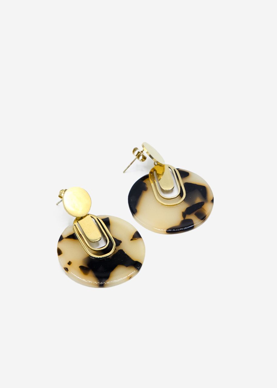 Stud earrings with round tortoiseshell pendant - gold