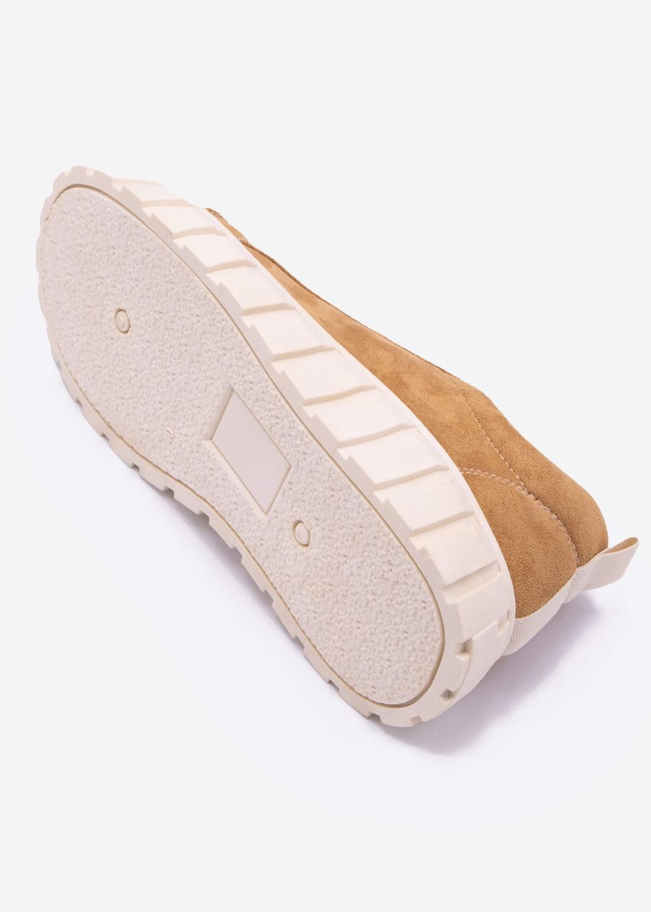 Lace up shoes with coarse sole, camel