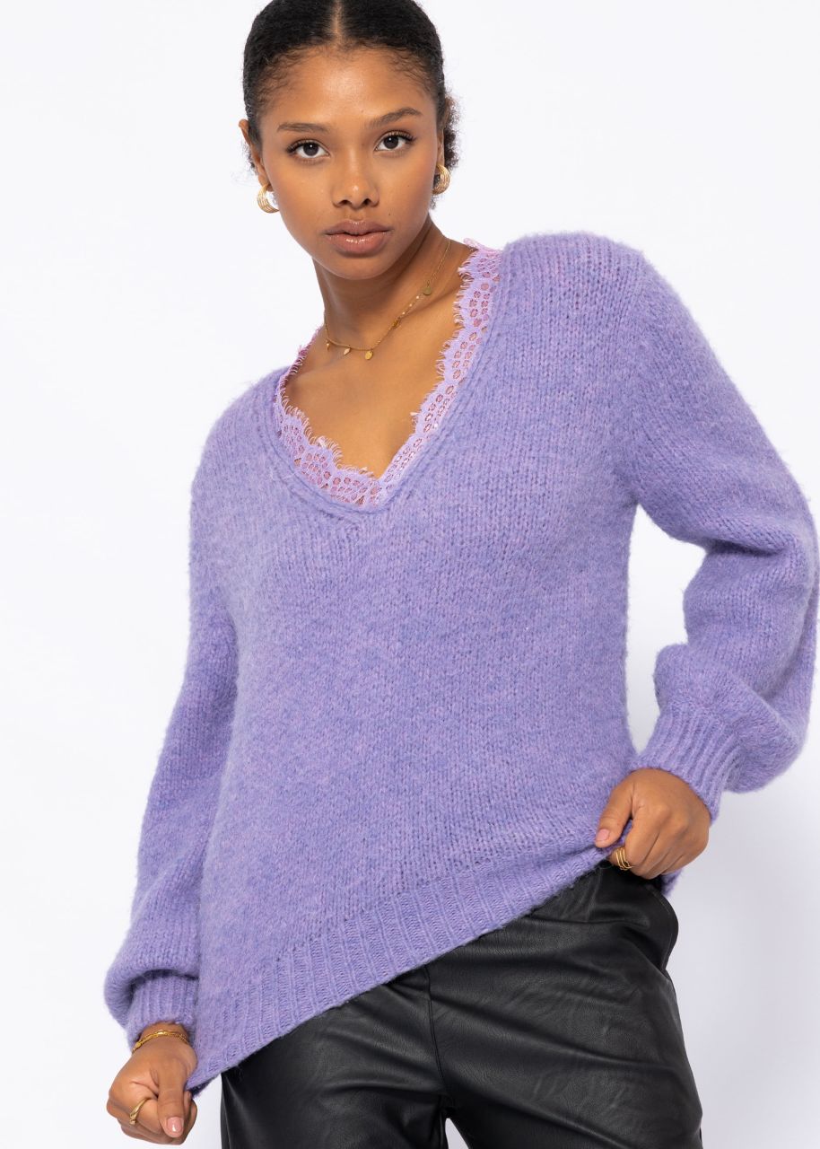 Jumper with lace neckline - purple