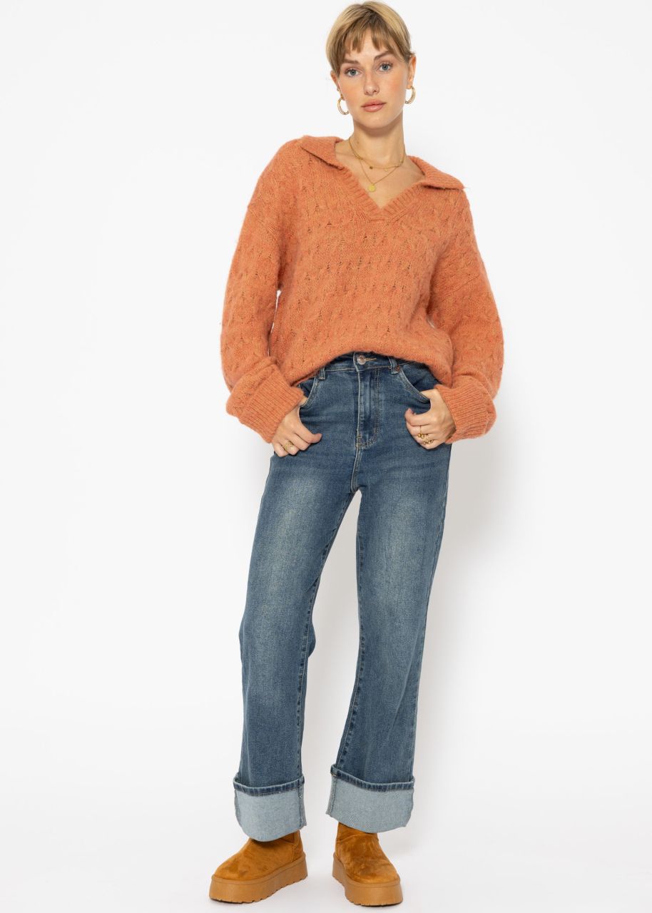 Fluffy cable-knit jumper with collar and V-neck - rust red