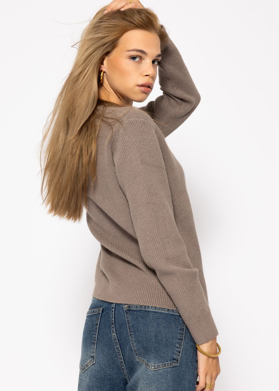 Jumper with accentuated V-neckline - taupe