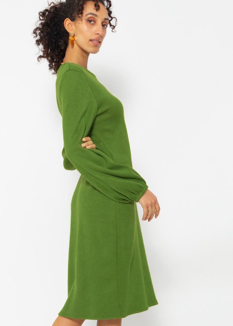 Super soft jersey dress in midi length - green