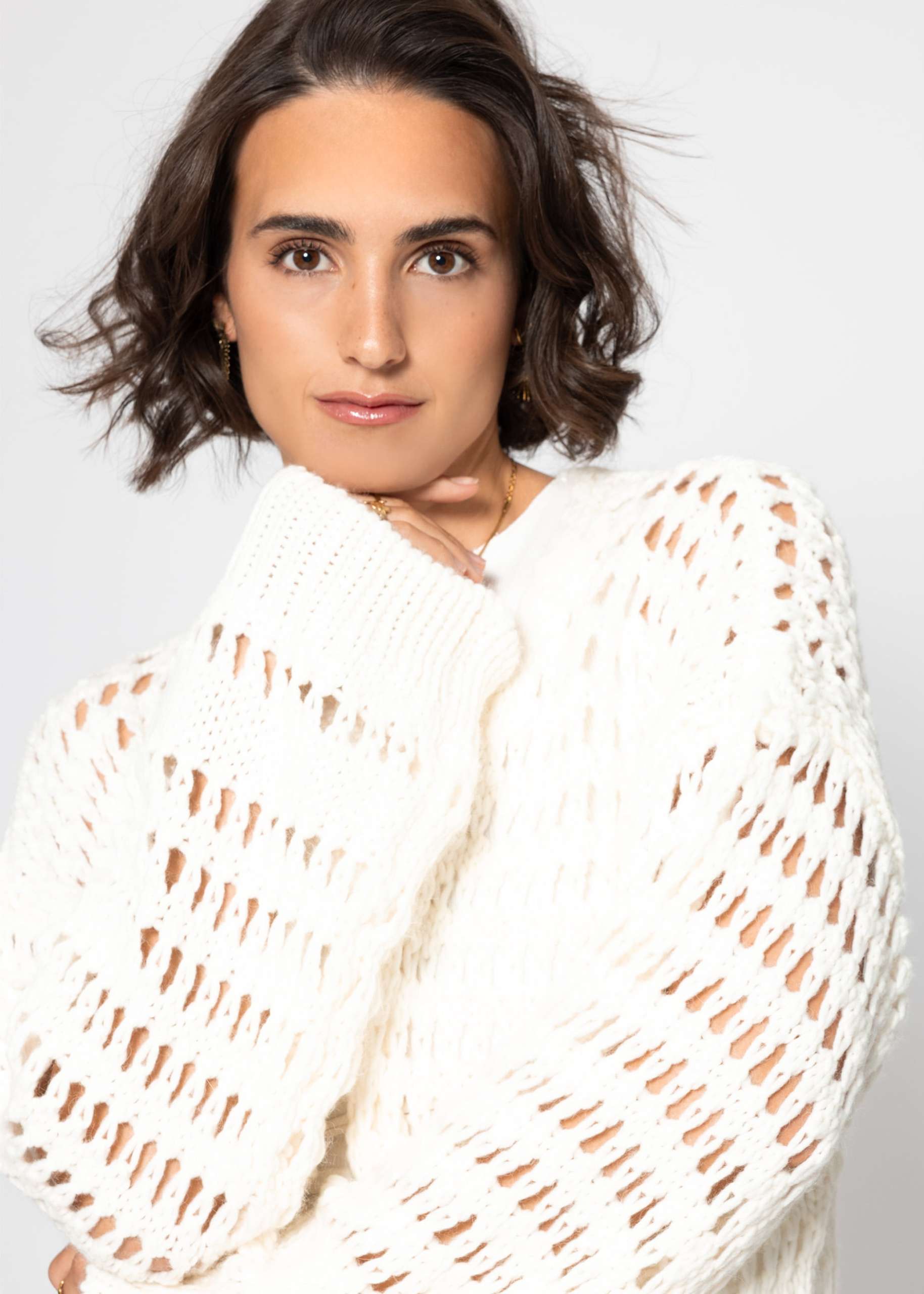 Casual cardigan with a lace knit pattern - off-white