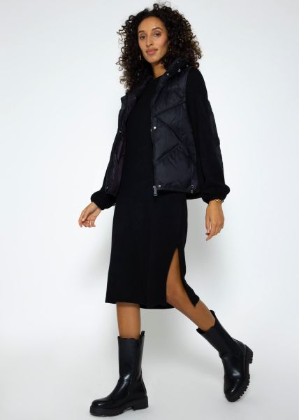 Super soft jersey dress in midi length - black