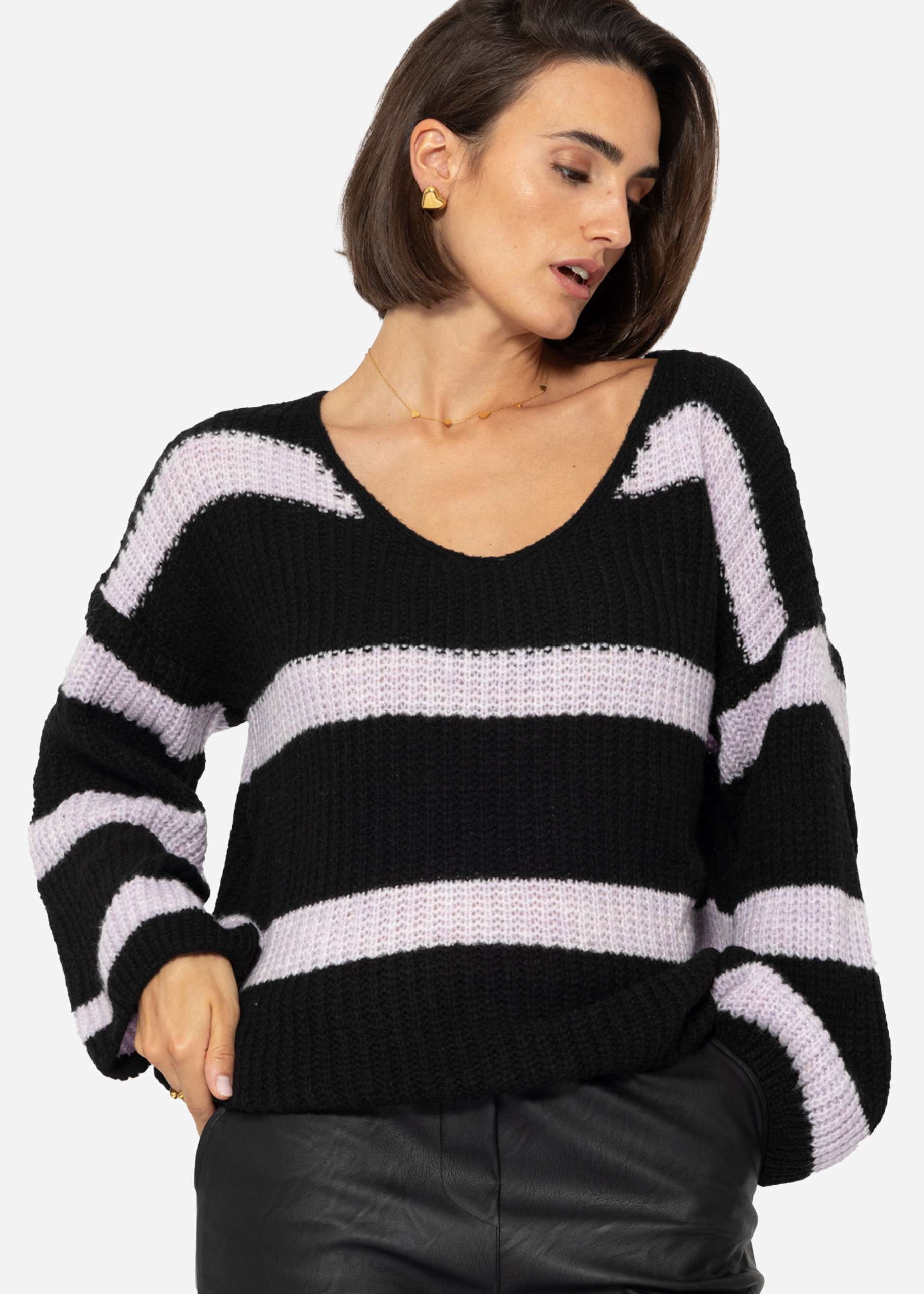 Jumper with stripes and V-neck - black-purple