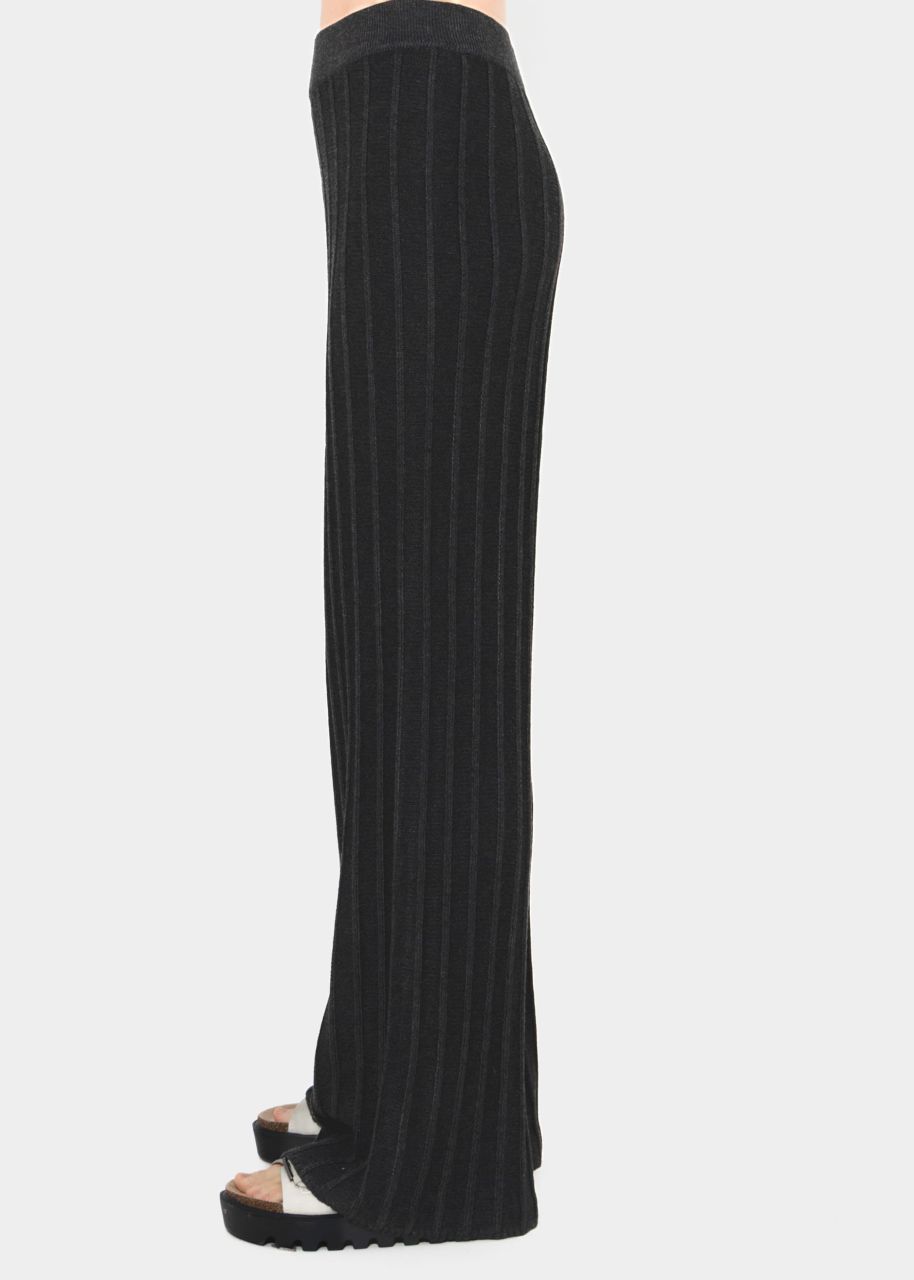 Flowing knitted trousers with ribbed structure - dark gray