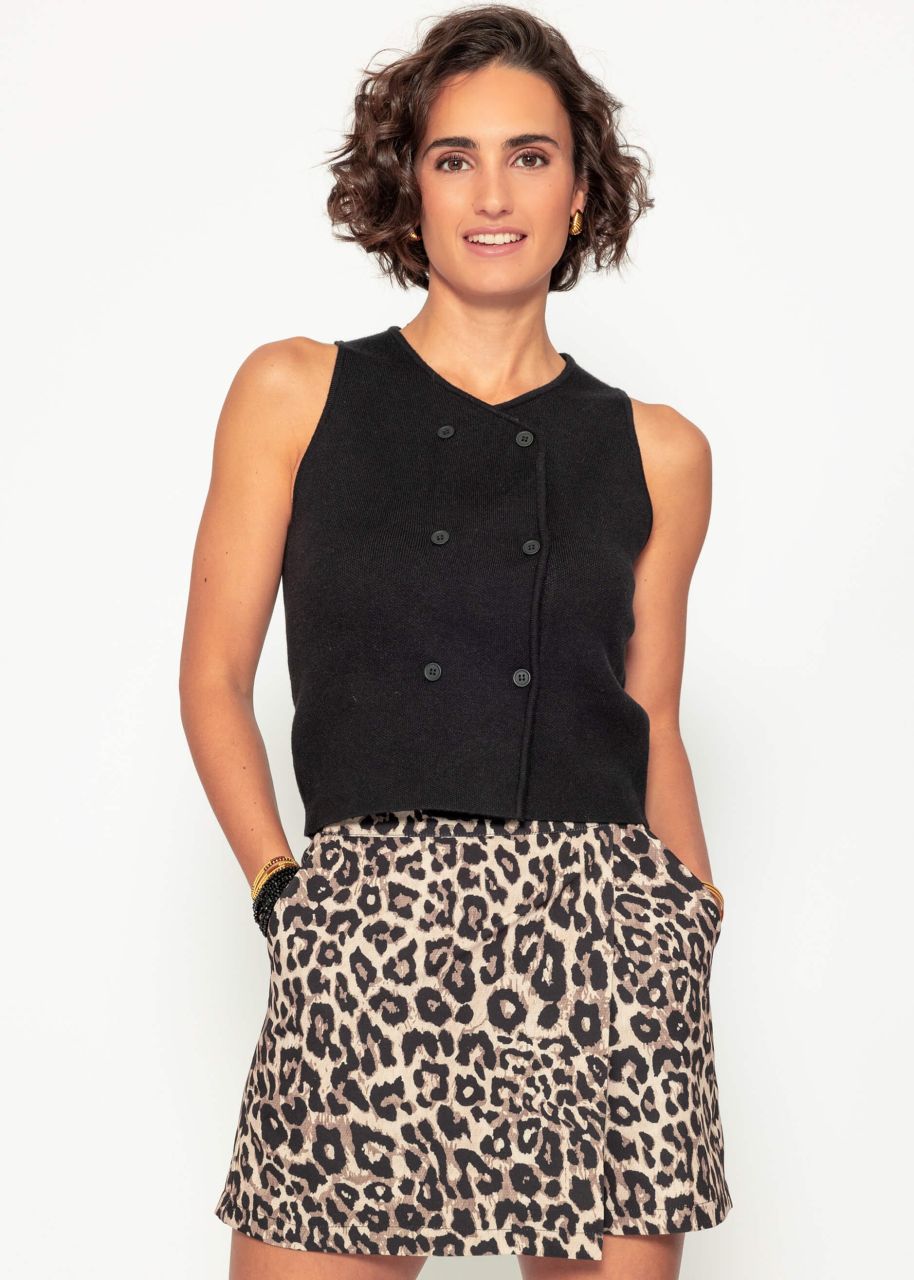 Knitted top with buttons - black