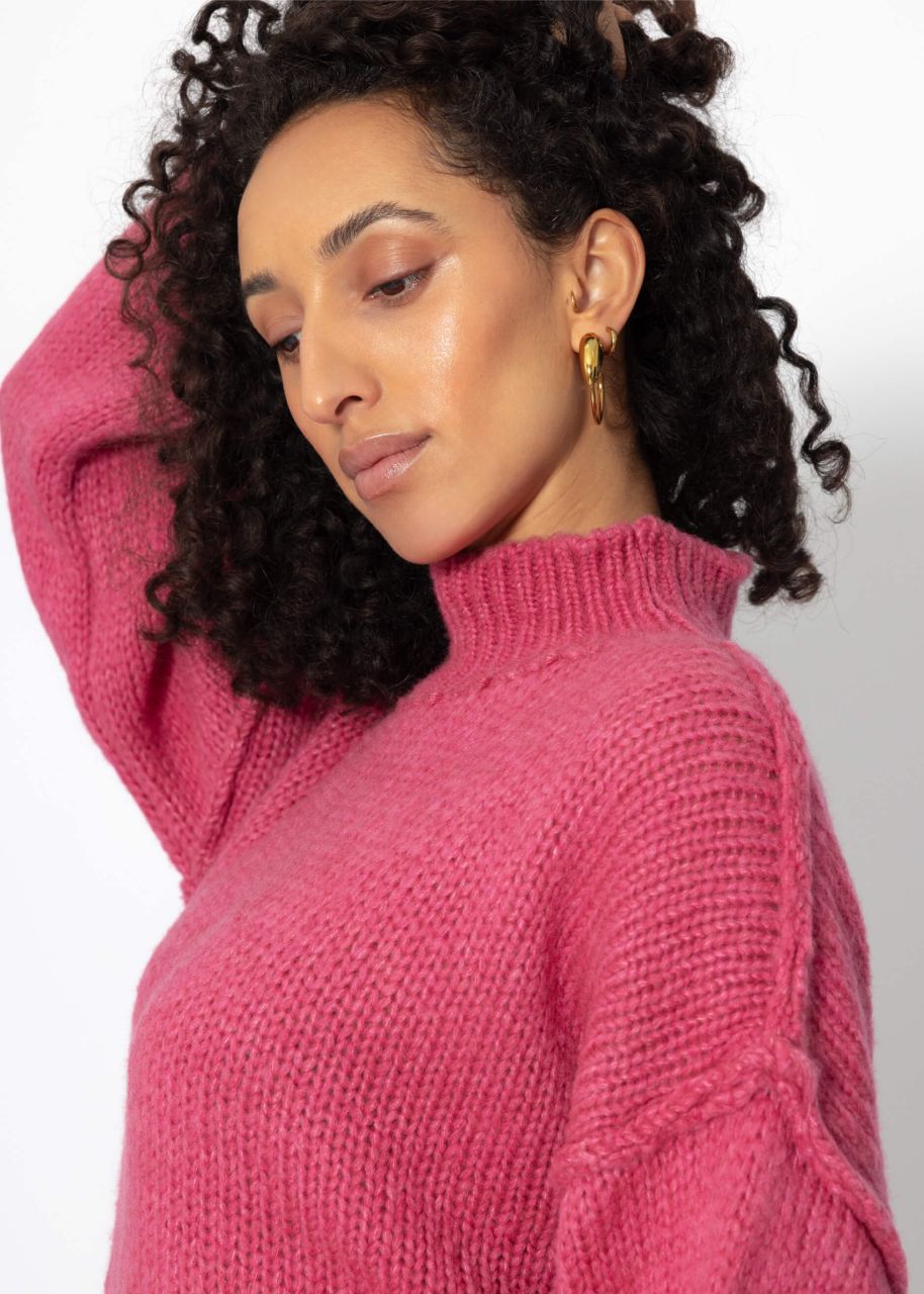 Turtleneck sweater with outer seams - pink