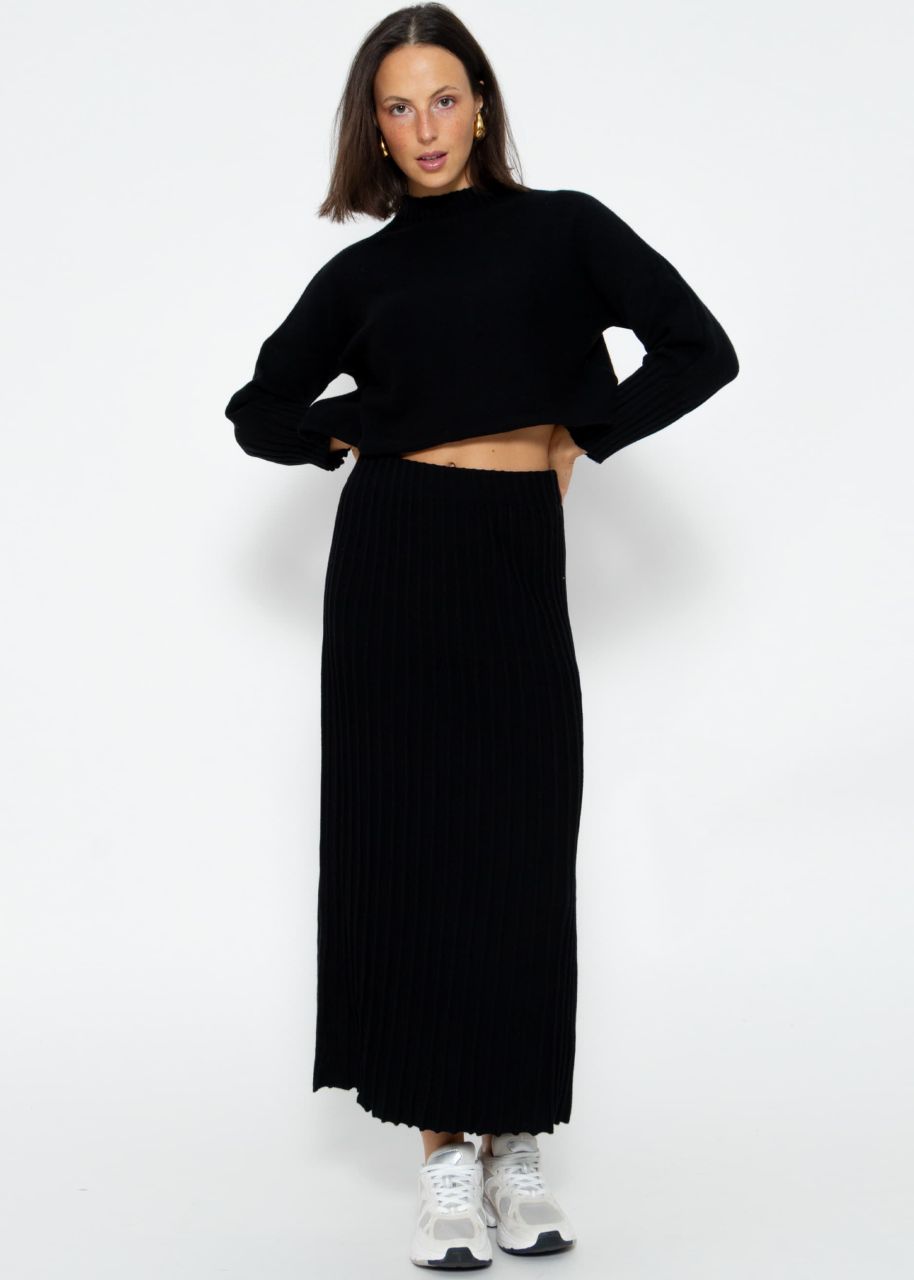 Pleated maxi knit skirt - black