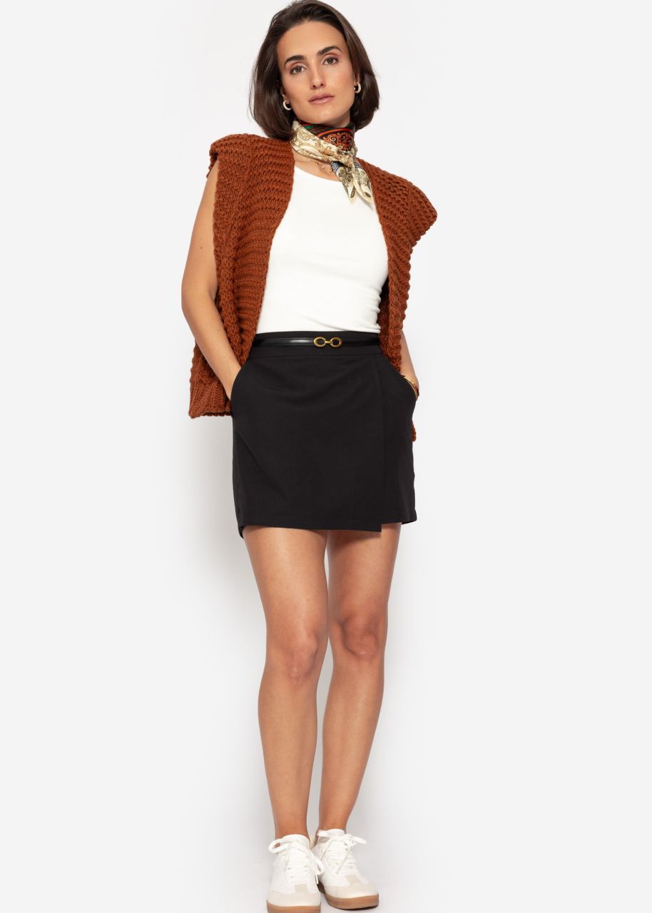 Sleeveless knitted waistcoat with structured shoulders - cognac