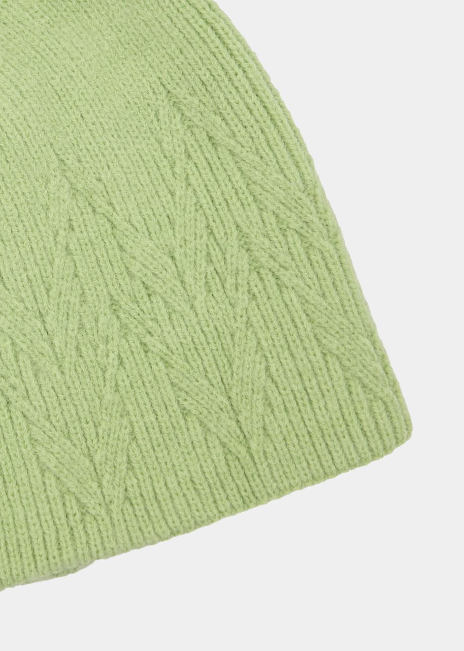 Soft knitted hat - light green