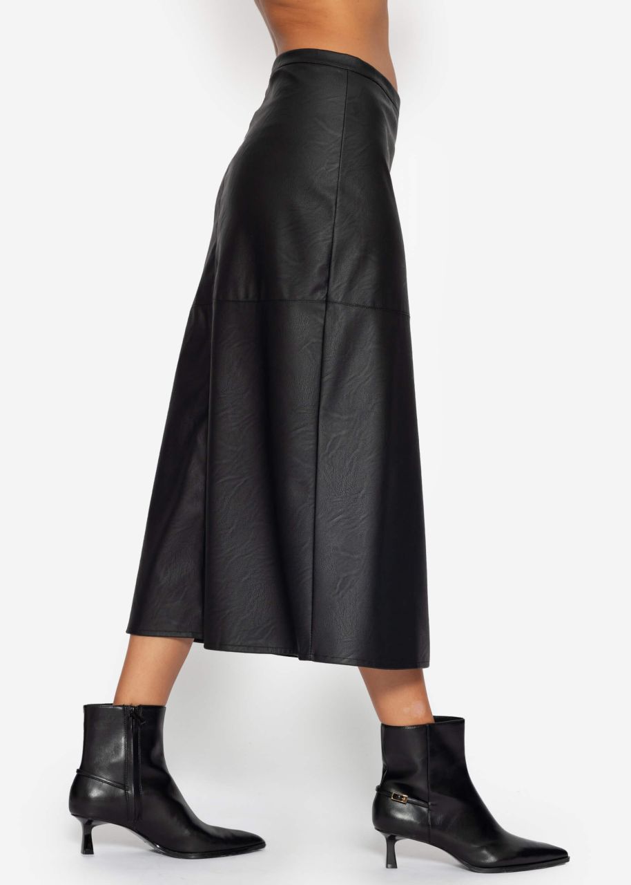 Flared faux leather skirt - black