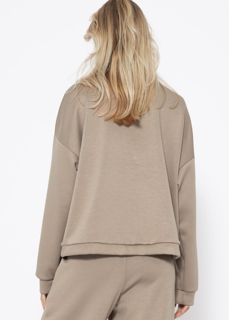 Soft sweatshirt with dividing seams - taupe