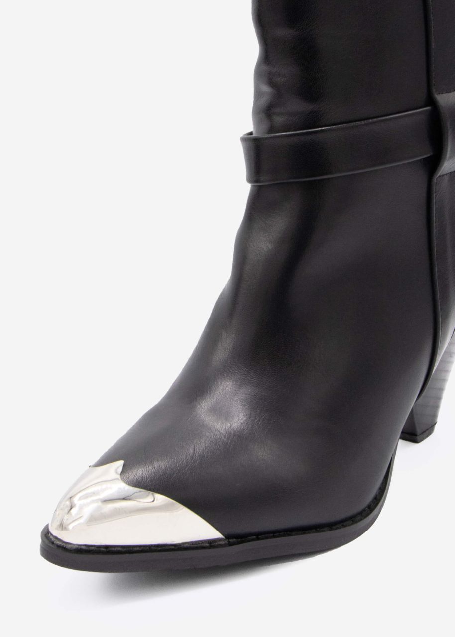 Boots with silver lace, black