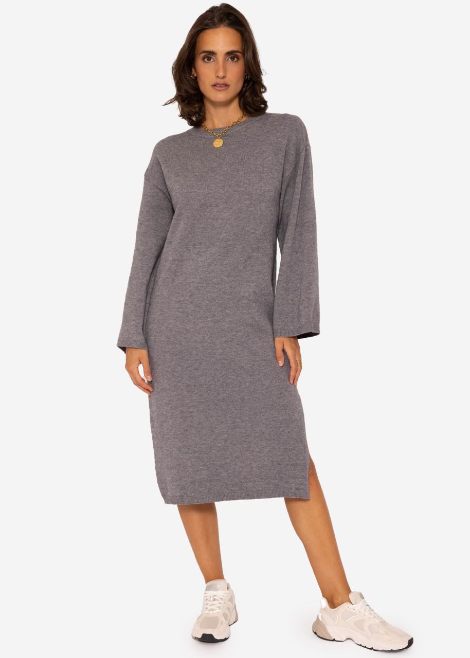 Midi length knit dress with side slit - grey