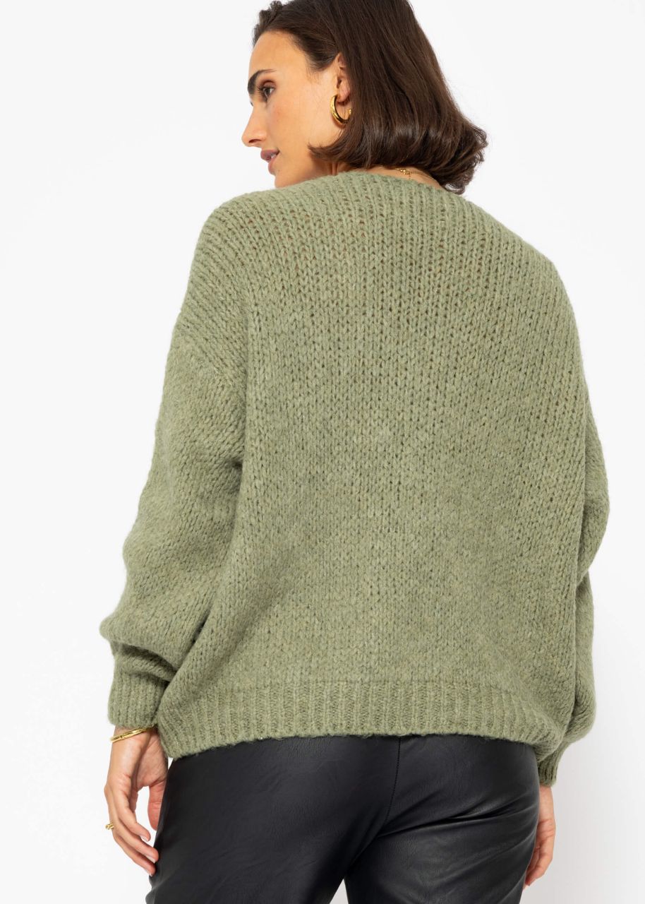 Oversized jumper with V-neck - khaki