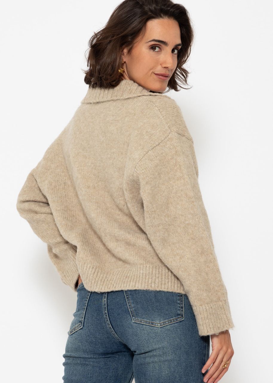 Oversized jumper with collar - beige