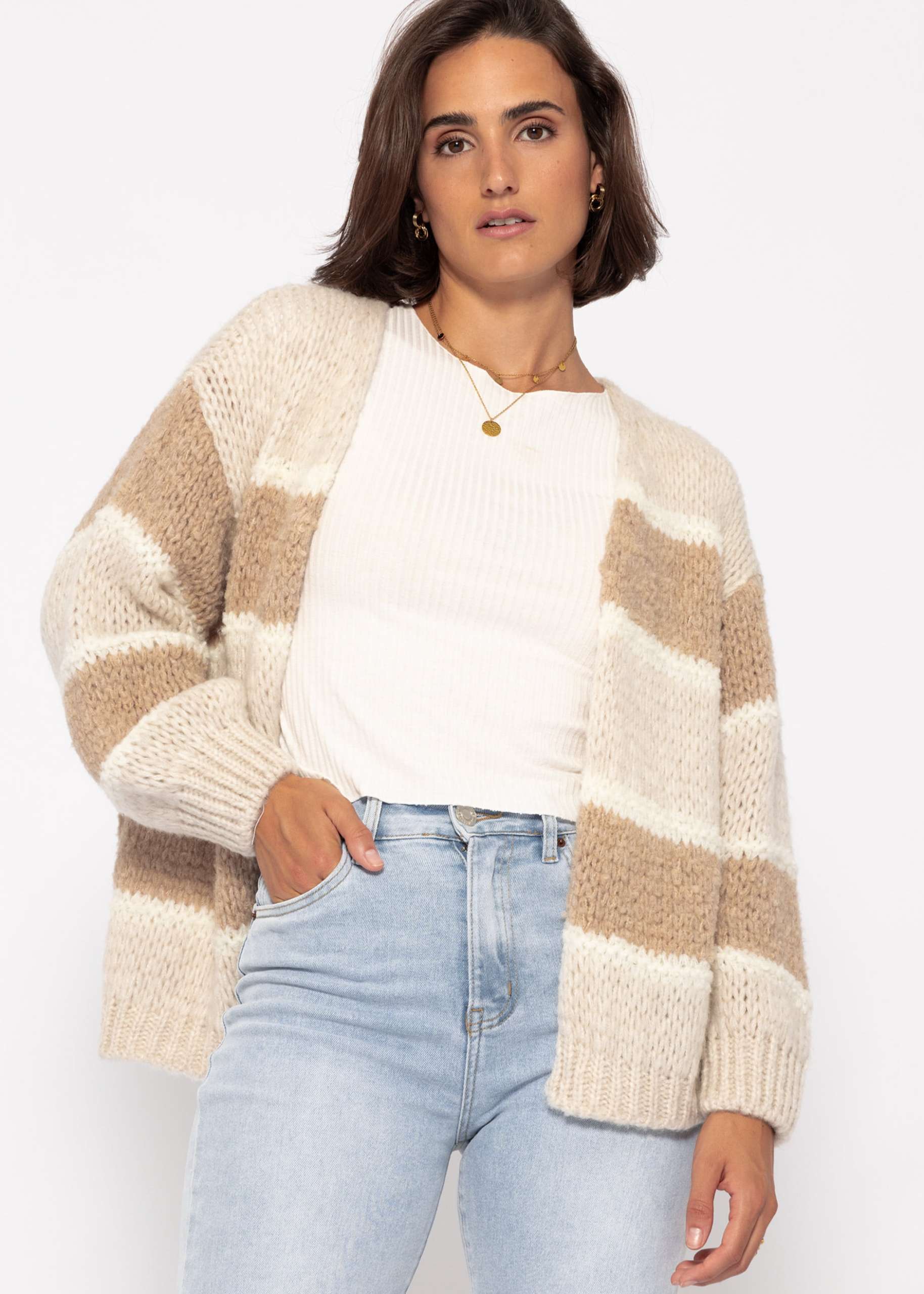 Cardigan in stripe design - beige