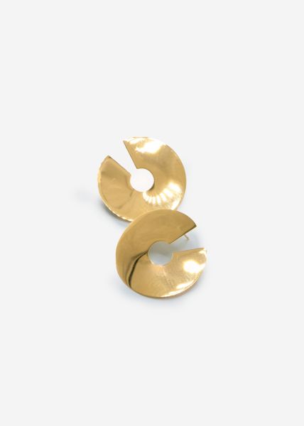 Flat circle earrings with cut-out - gold