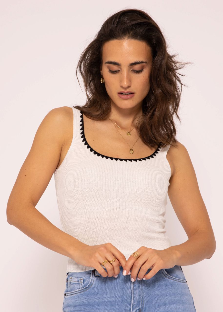 Knitted top with border, white