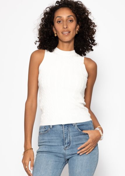 Knitted top with cable pattern - white