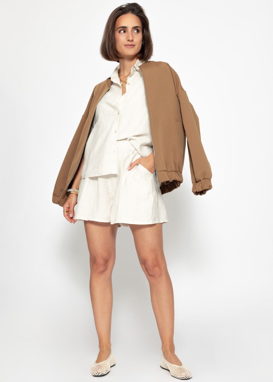 Striped shorts - light beige