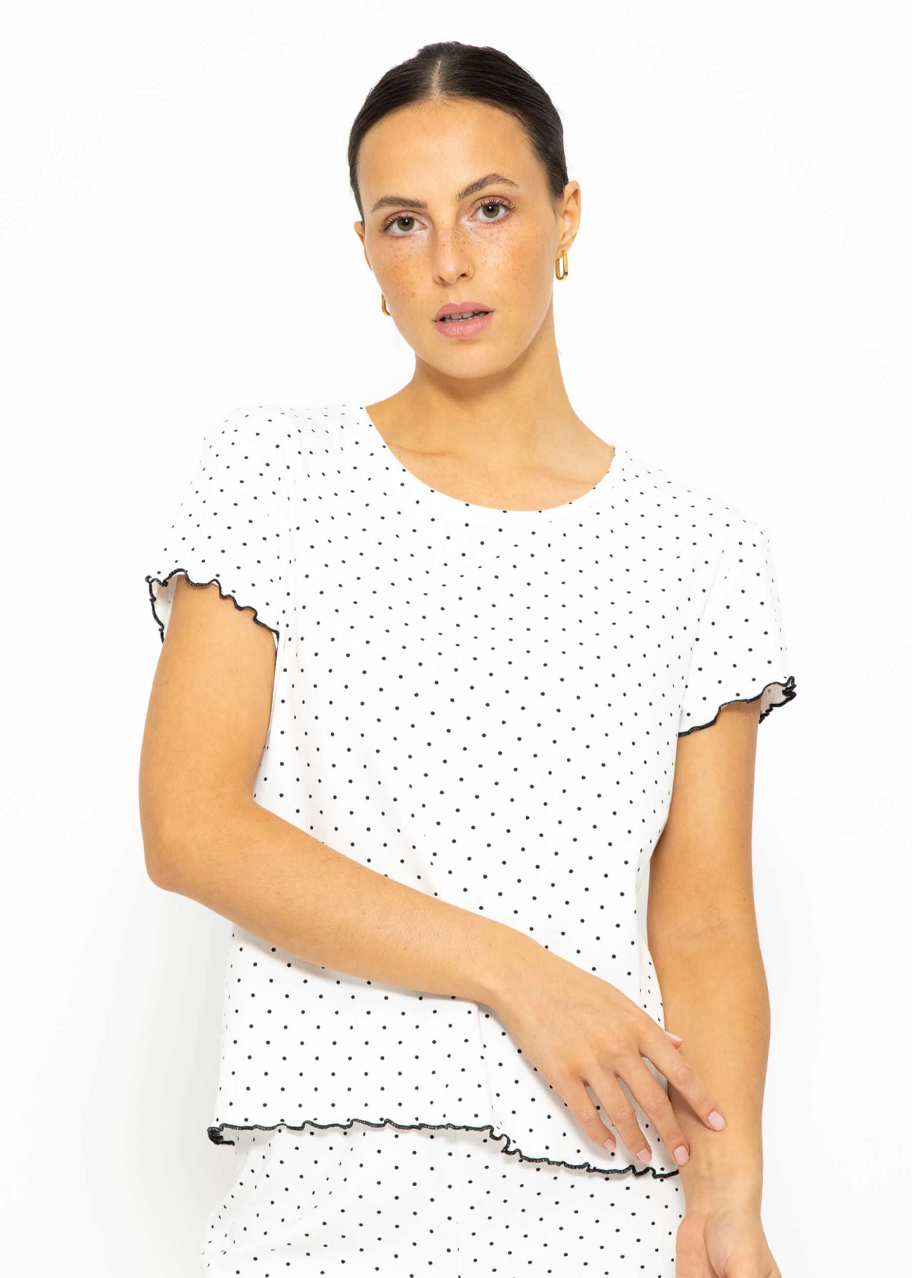 Short sleeve sleep shirt with dots - white