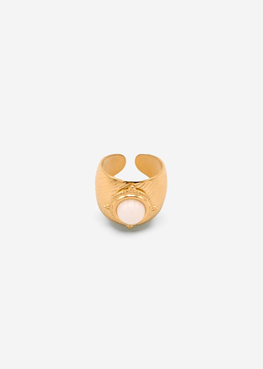 Ring with round jade stone - gold