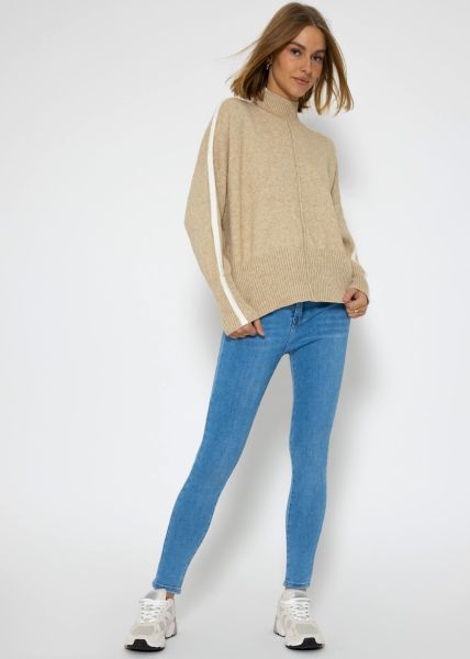 Knitted jumper with light stripes - beige