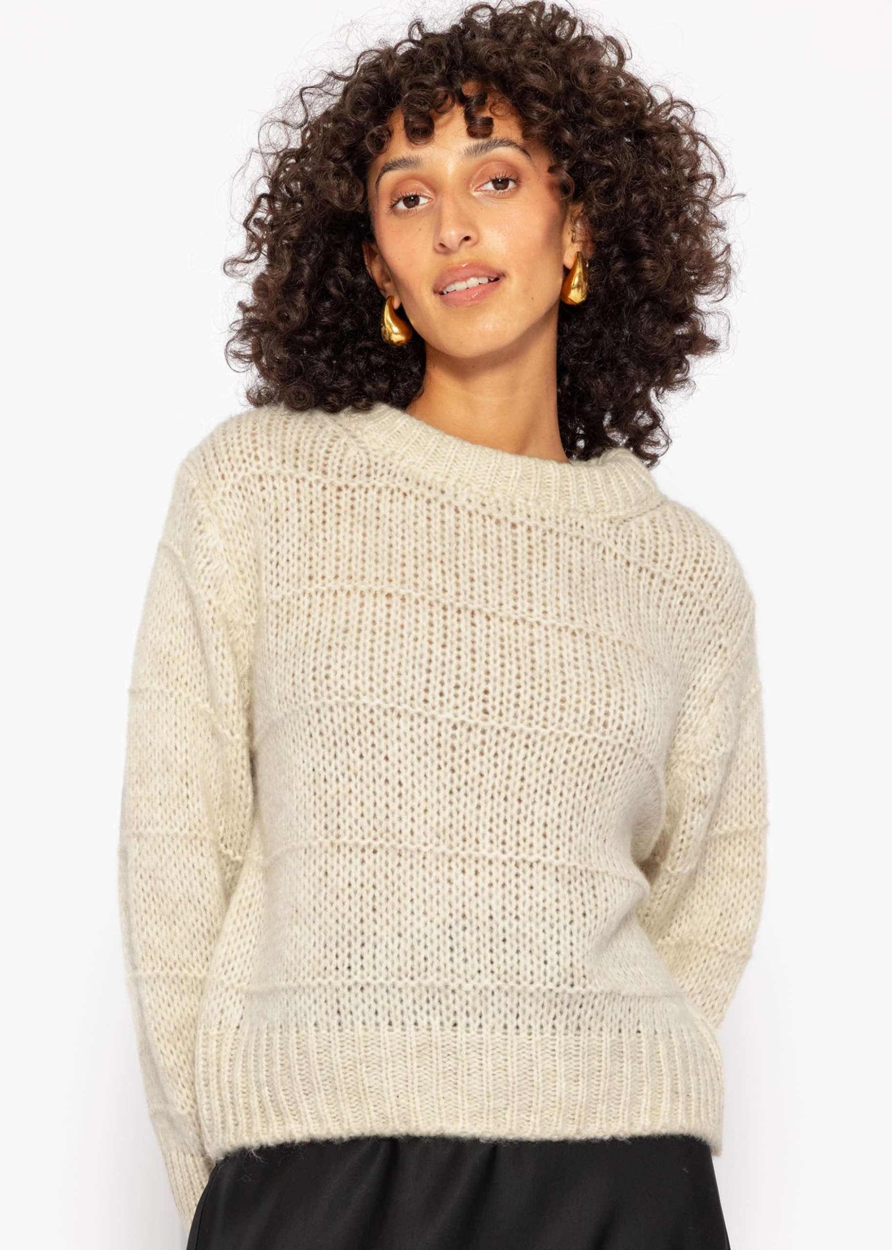 Cream oversized jumper hotsell