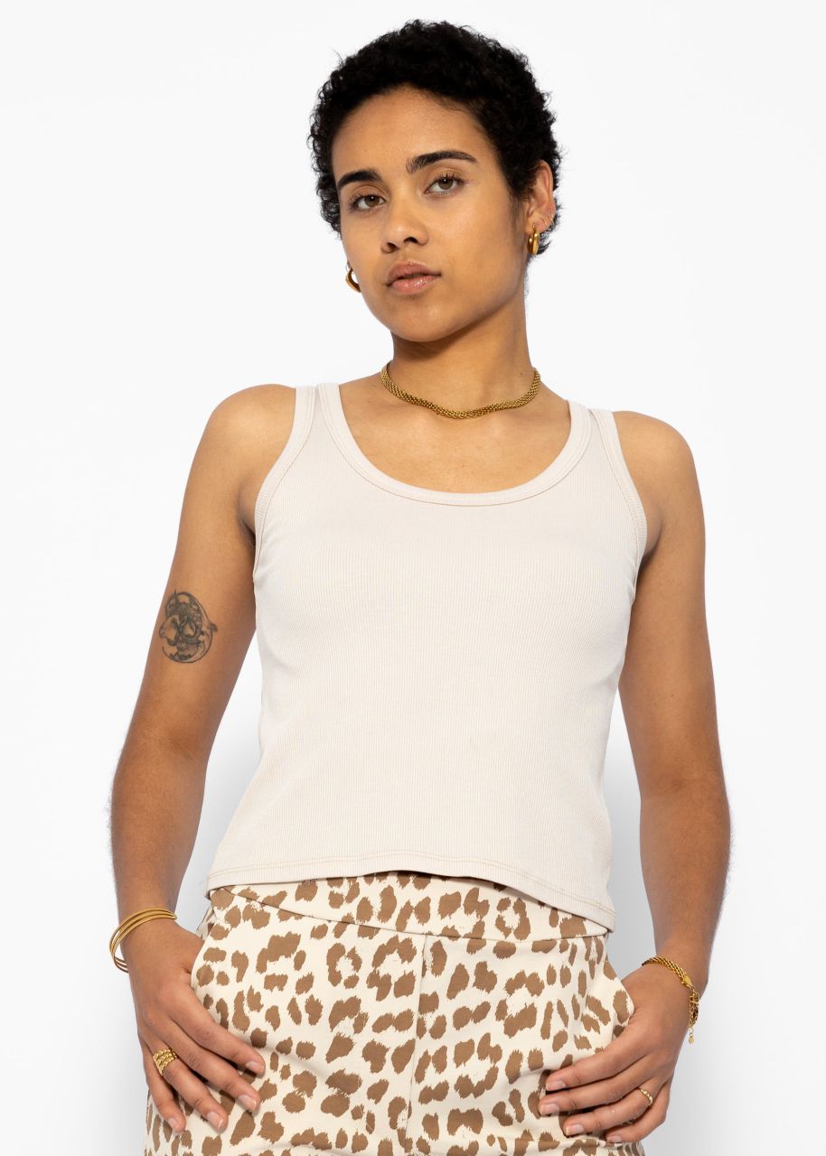 Tank top with neckline - beige