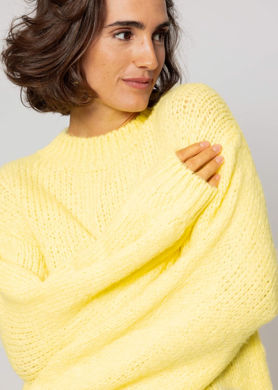 Oversized jumper with round neckline - vanilla yellow