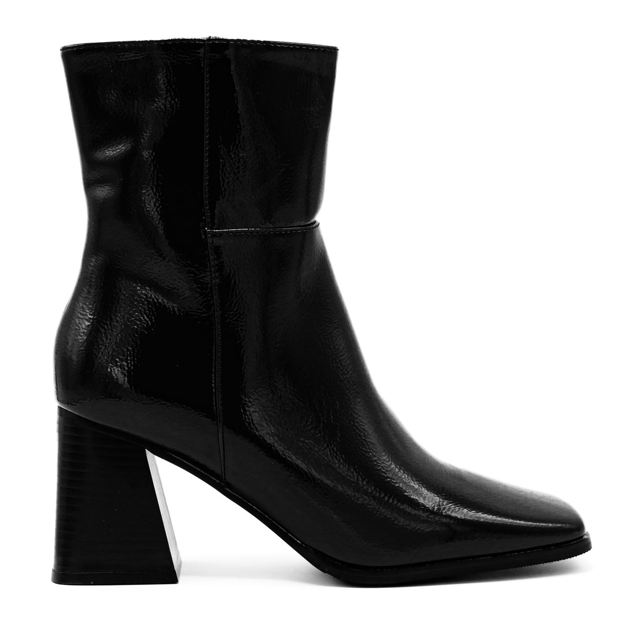 Lack-Stiefeletten mit eckiger Schuhspitze, schwarz