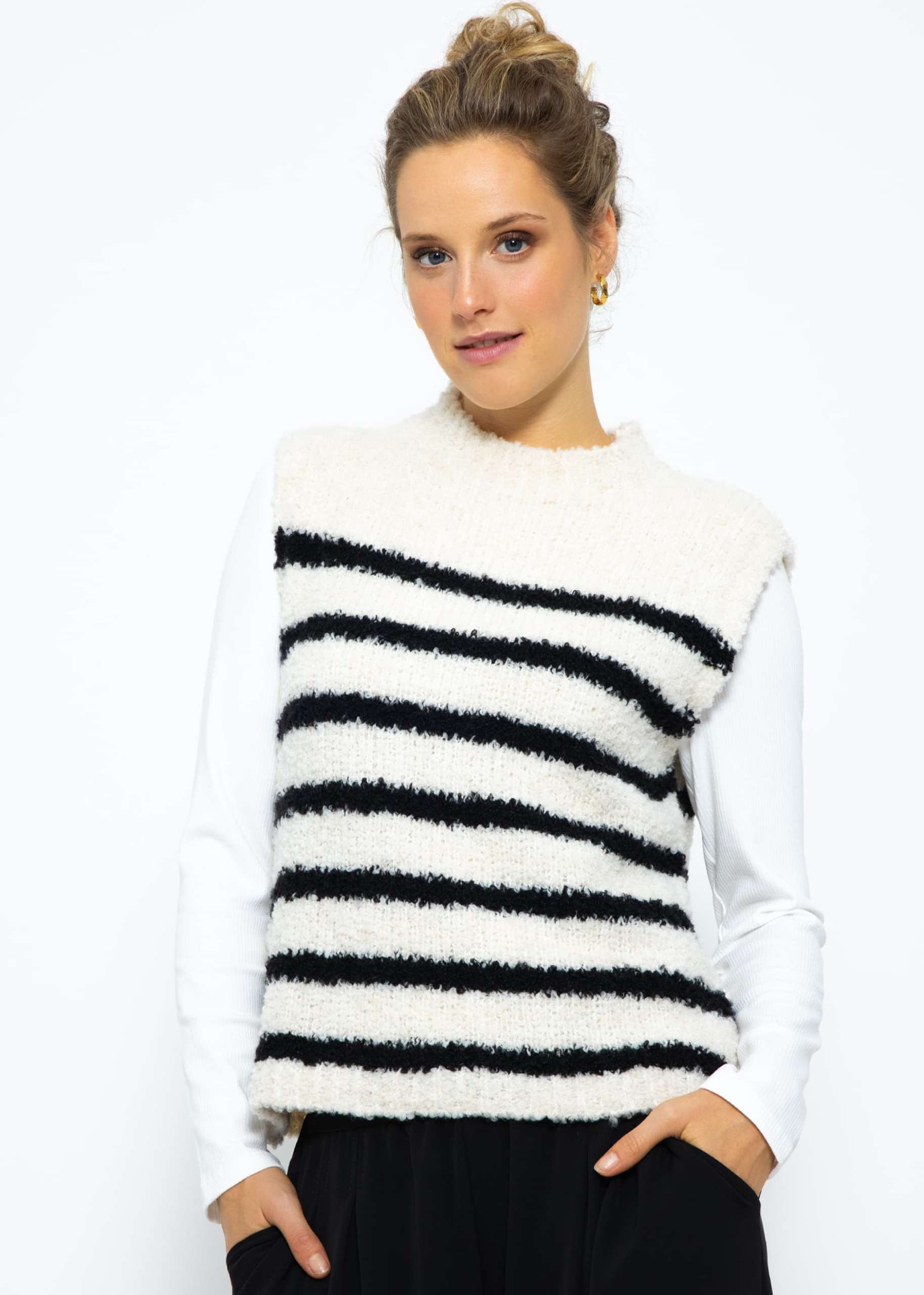 Jumper with black stripes - offwhite