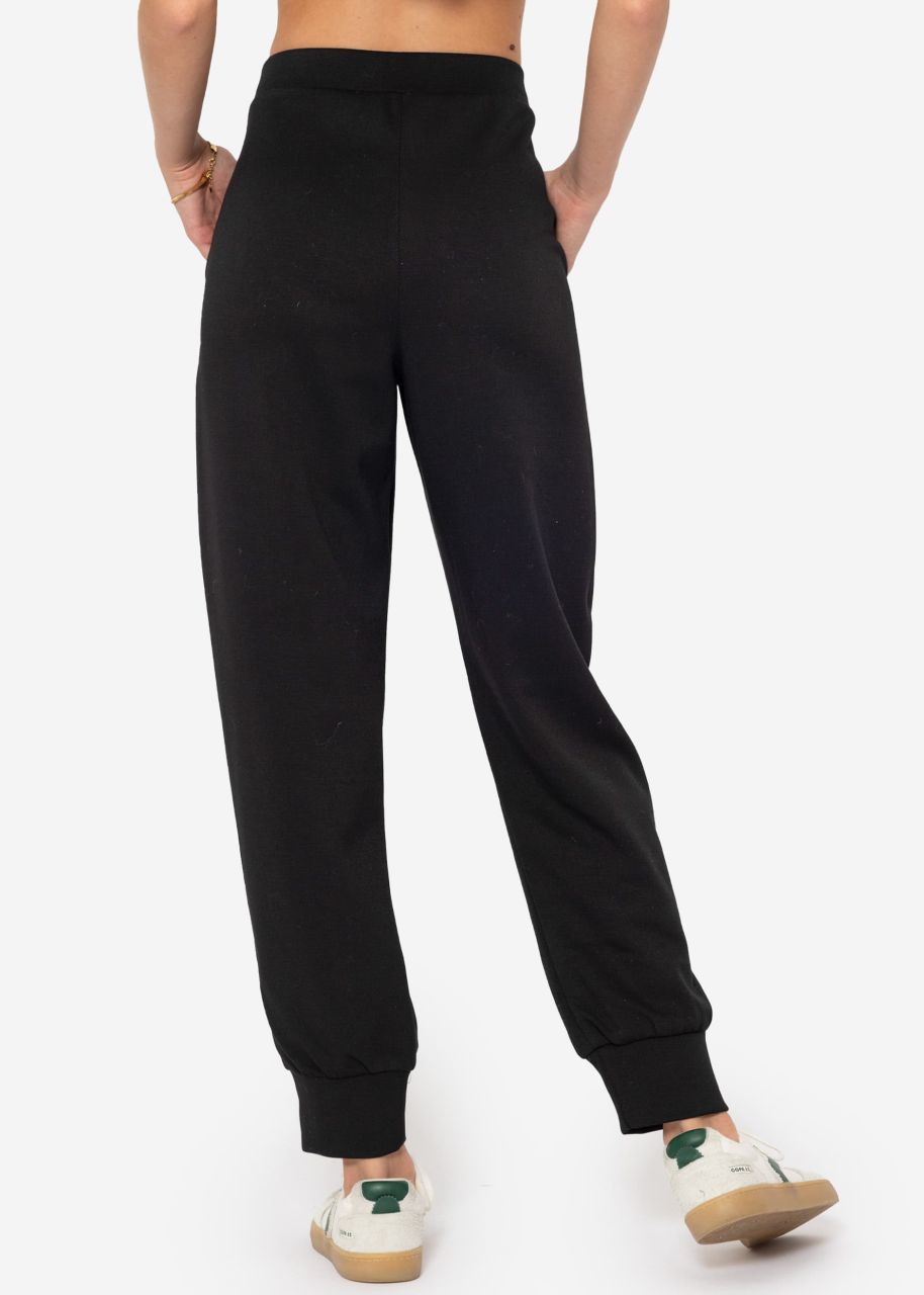 Soft jogging trousers - black