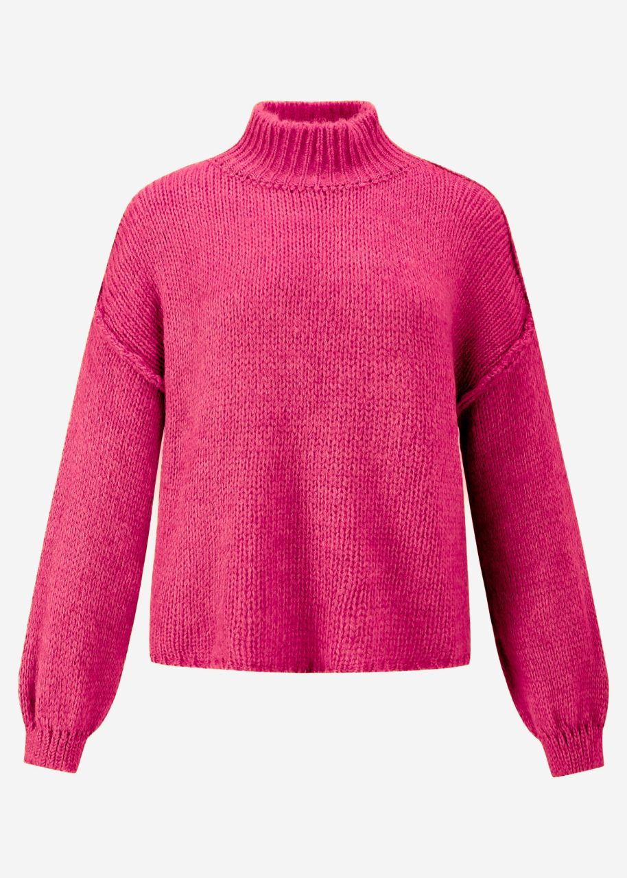 Turtleneck sweater with outer seams - pink