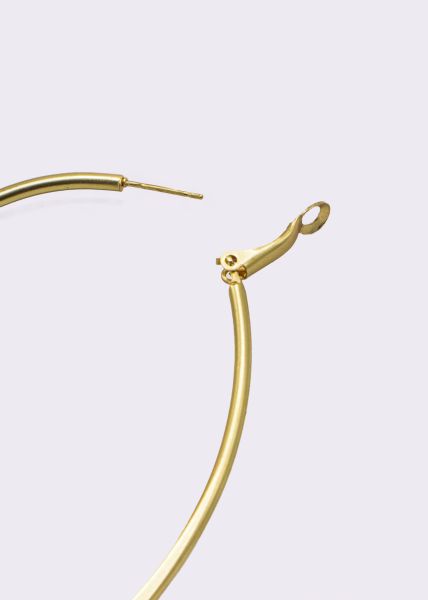Large oval creoles, matte gold