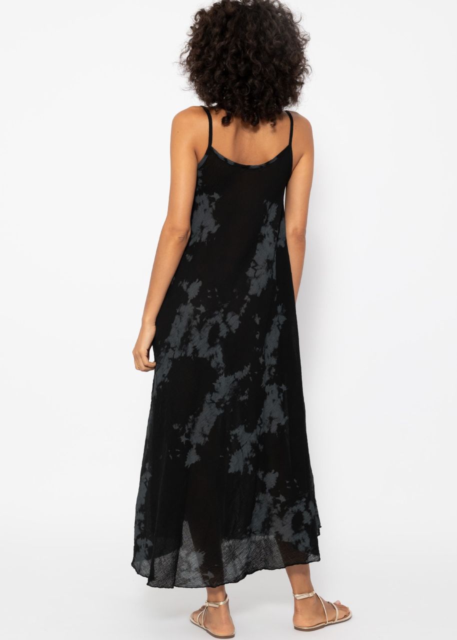 Muslin beach dress with batik print - black