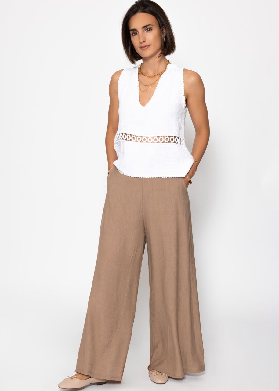 Casual trousers in a crinkle look - light brown