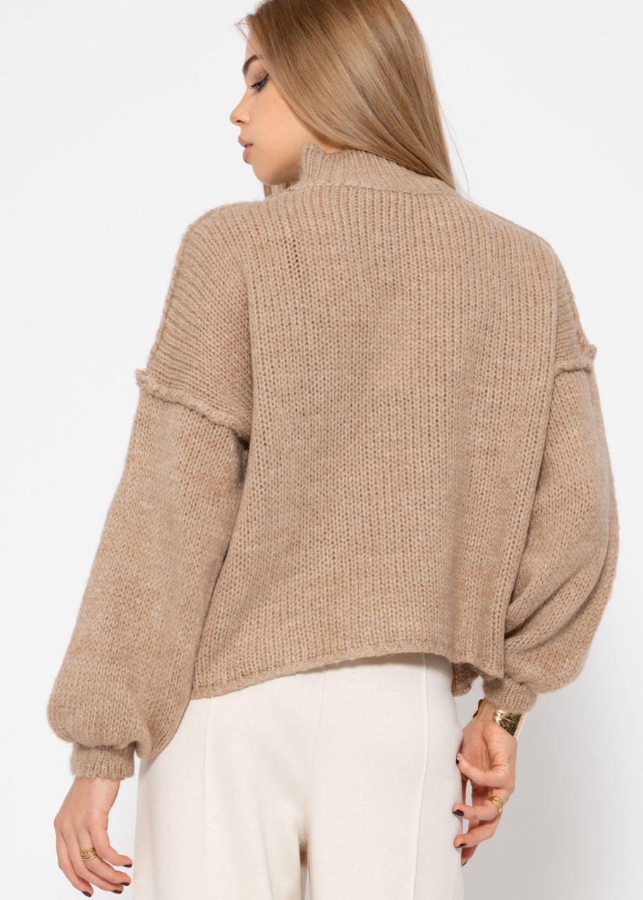 Turtleneck sweater with outer seams - camel