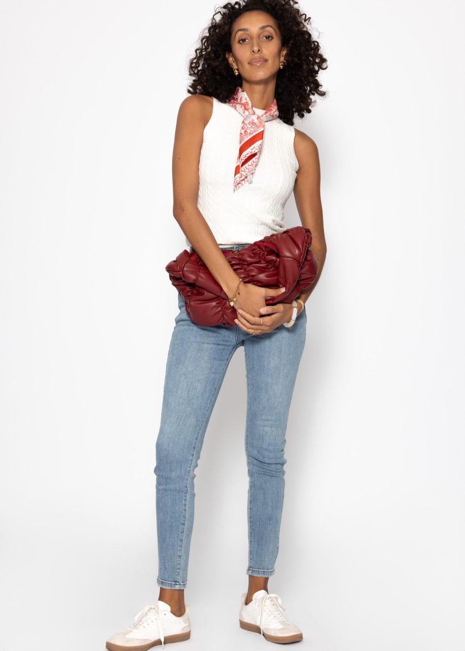 Knitted top with cable pattern - white