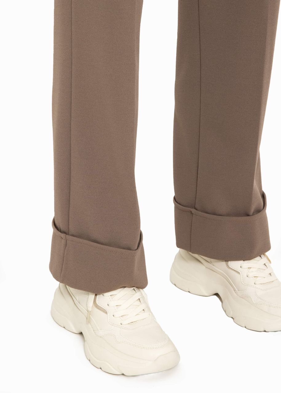 Ankle-length trousers with lapel - taupe