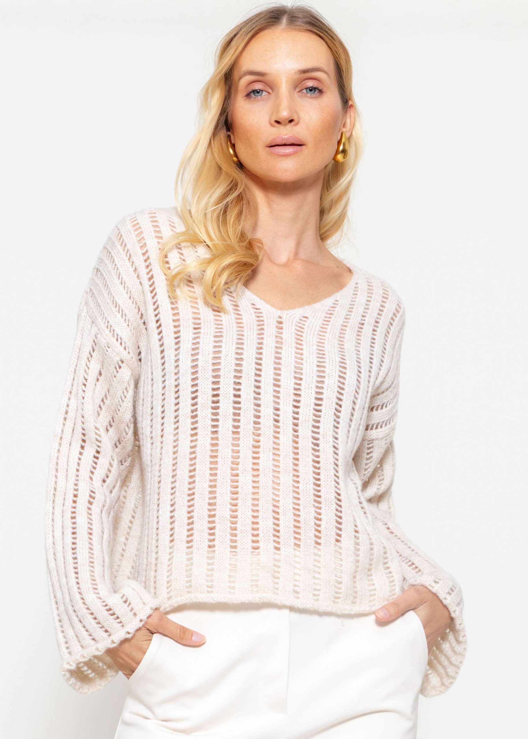 Jumper in ladder stitch look - beige