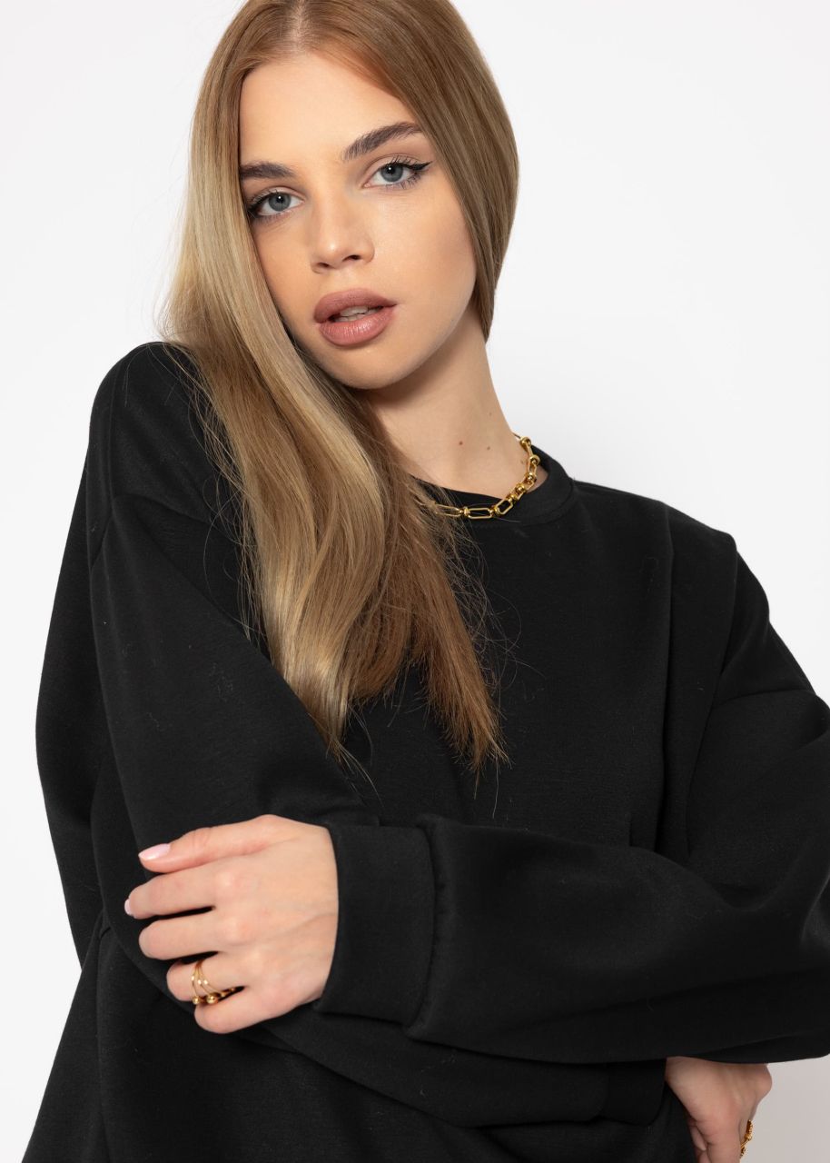 Soft sweatshirt with dividing seams - black