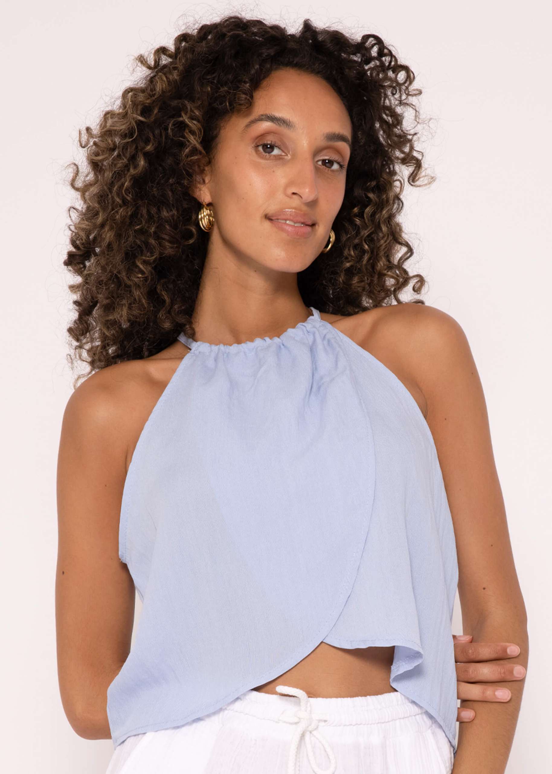 Shimmering off shoulder viscose top, light blue