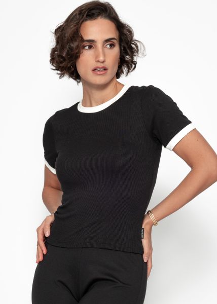 T-shirt with panels- black-offwhite